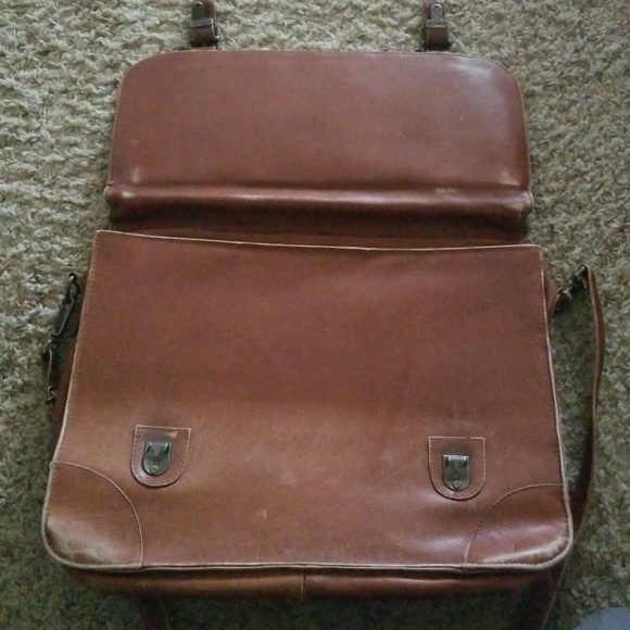 Shoulder Bag - Picture 3 of 4